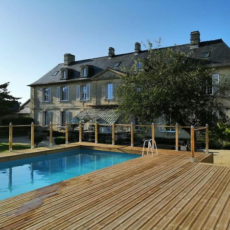 Bed & Breakfast Chateau Les Cedres Bretteville-l'Orgueilleuse エクステリア 写真