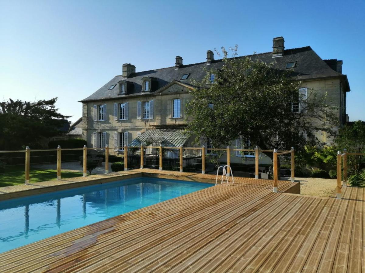 Bed & Breakfast Chateau Les Cedres Bretteville-l'Orgueilleuse エクステリア 写真