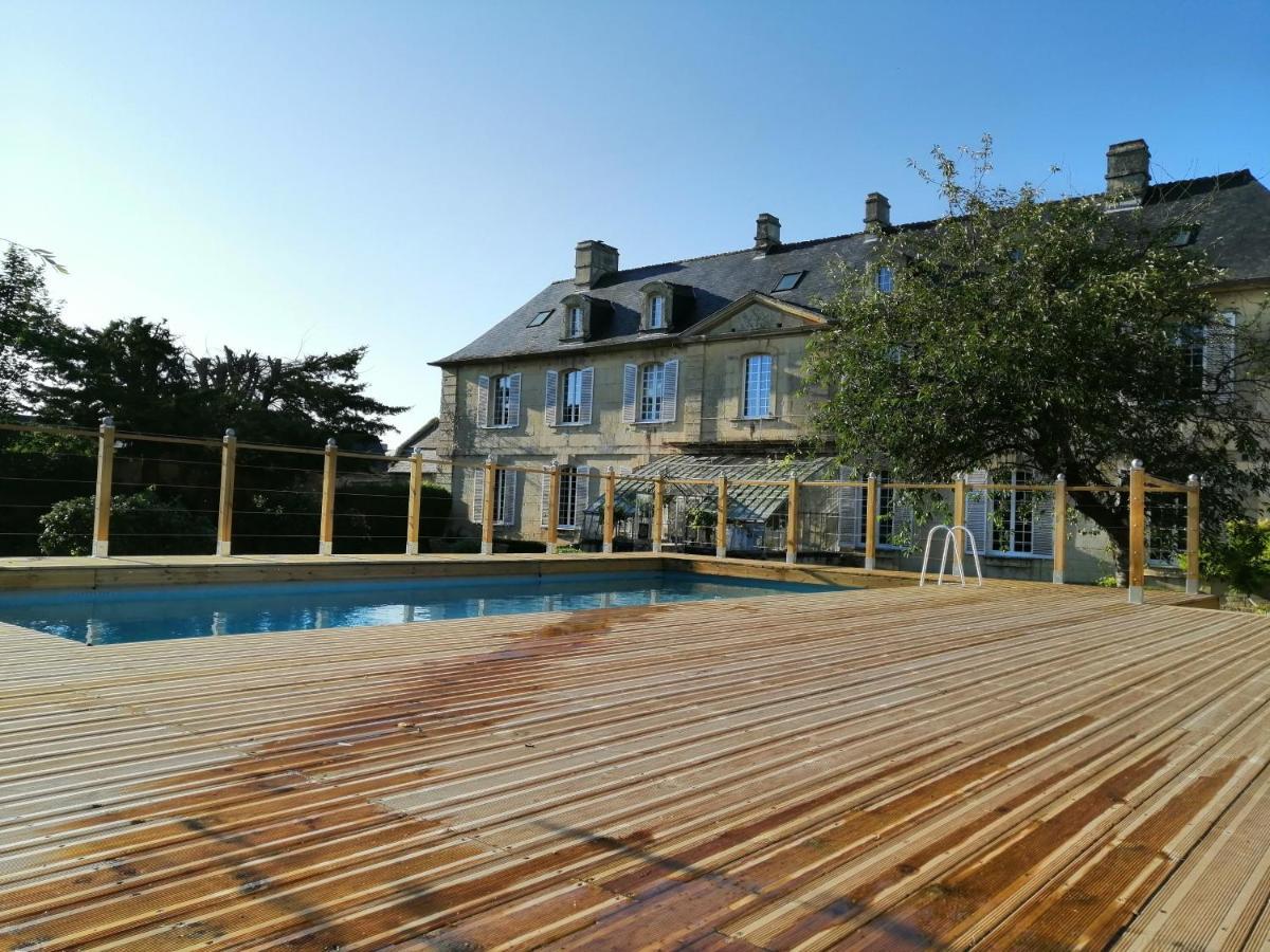 Bed & Breakfast Chateau Les Cedres Bretteville-l'Orgueilleuse エクステリア 写真
