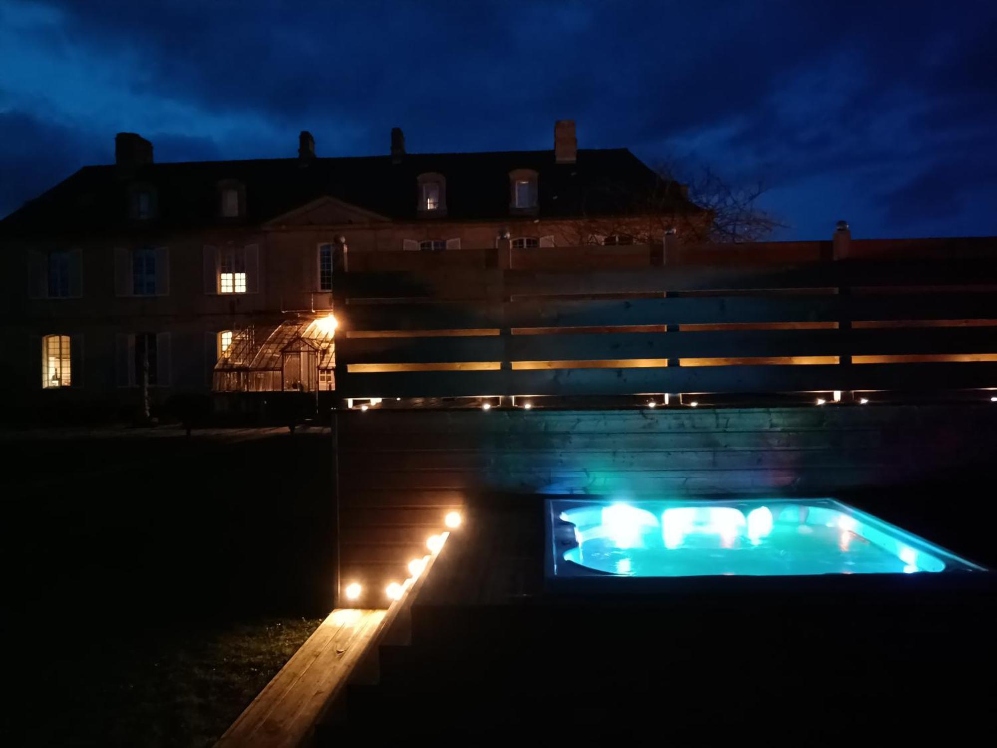 Bed & Breakfast Chateau Les Cedres Bretteville-l'Orgueilleuse エクステリア 写真