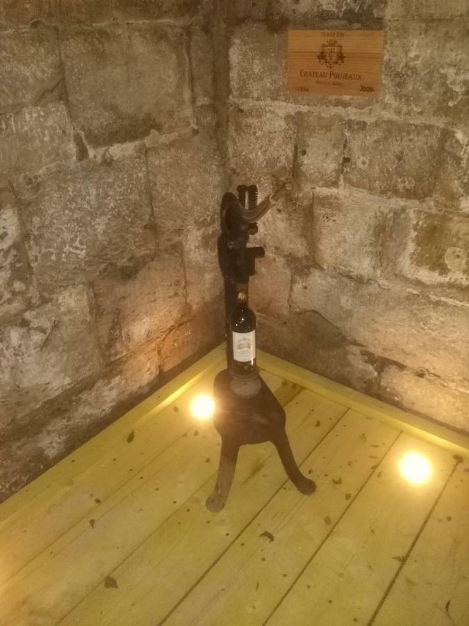 Bed & Breakfast Chateau Les Cedres Bretteville-l'Orgueilleuse エクステリア 写真