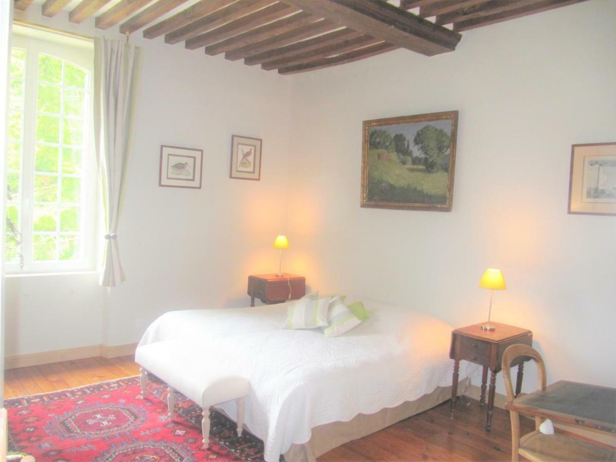 Bed & Breakfast Chateau Les Cedres Bretteville-l'Orgueilleuse エクステリア 写真