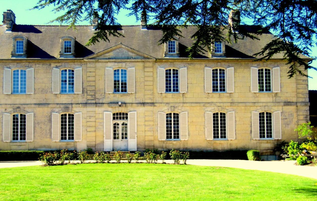 Bed & Breakfast Chateau Les Cedres Bretteville-l'Orgueilleuse エクステリア 写真