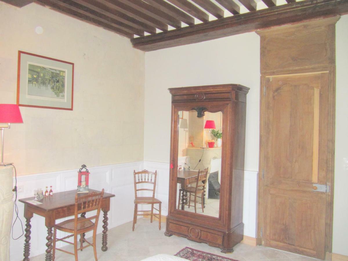 Bed & Breakfast Chateau Les Cedres Bretteville-l'Orgueilleuse エクステリア 写真