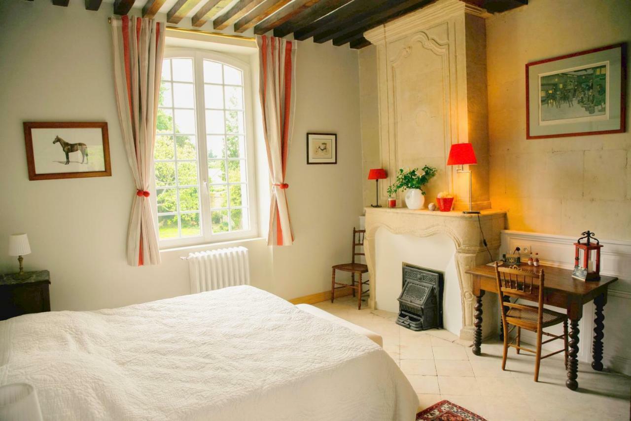 Bed & Breakfast Chateau Les Cedres Bretteville-l'Orgueilleuse エクステリア 写真